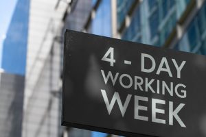 les-bienfaits-de-la-semaine-de-4-jours-au-bureau