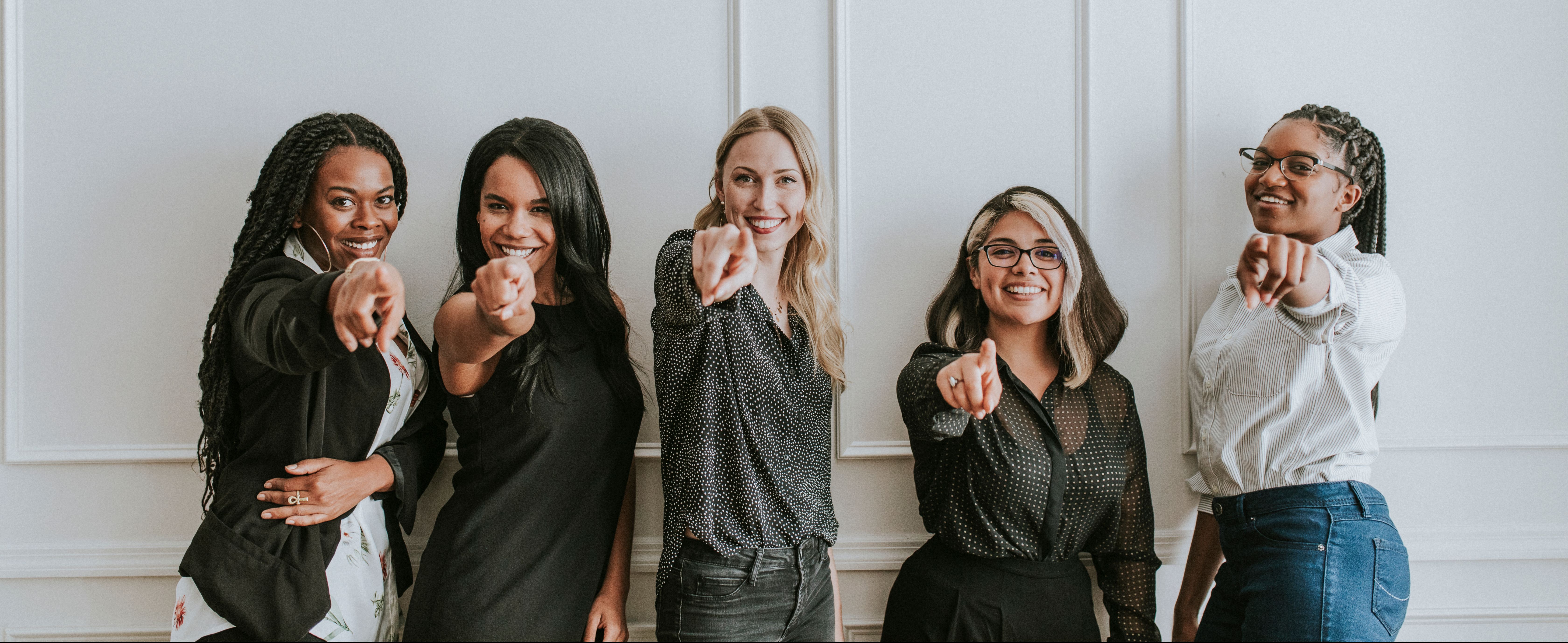equipe feminine au travail e1661763140563
