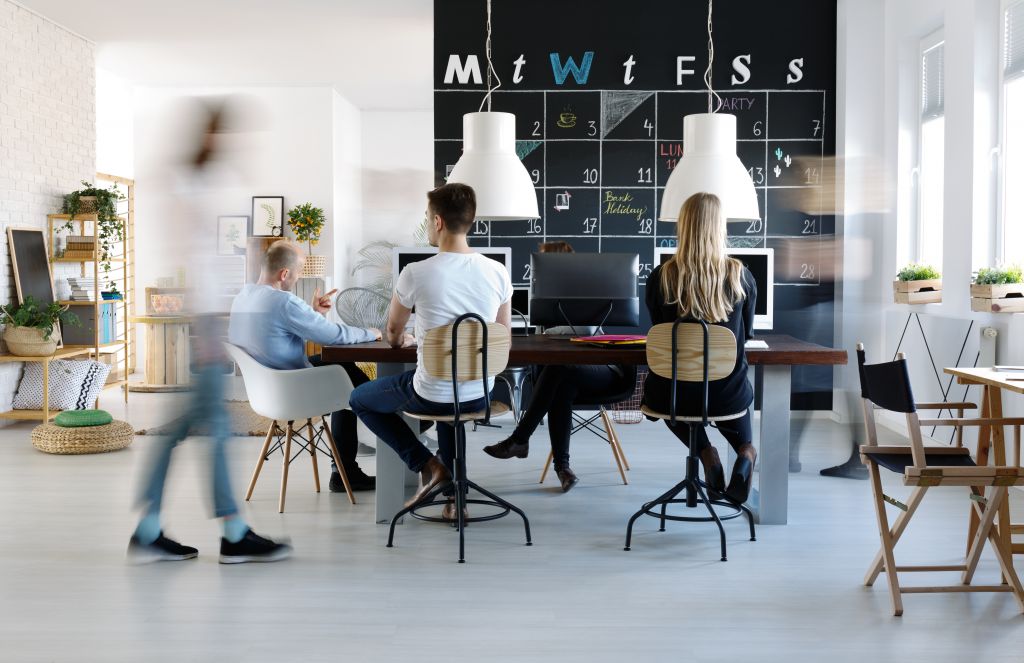 Aménagement de bureaux en 2024 : quelles sont les tendances ? 5 espaces de travail agiles