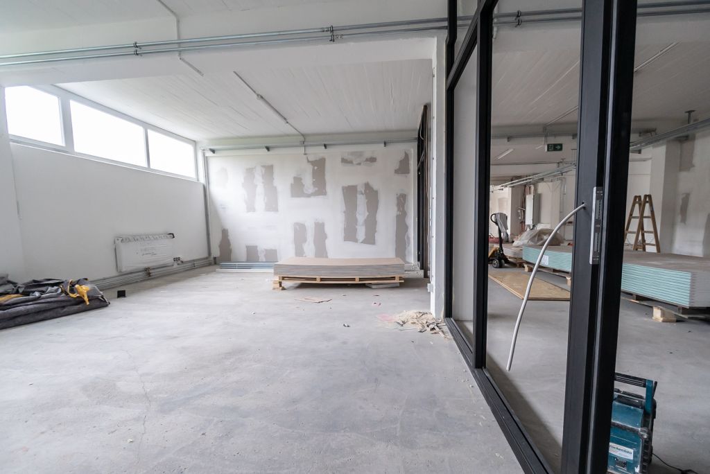 Quel budget prévoir pour une rénovation de bureaux ? 1 travaux de renovation 58
